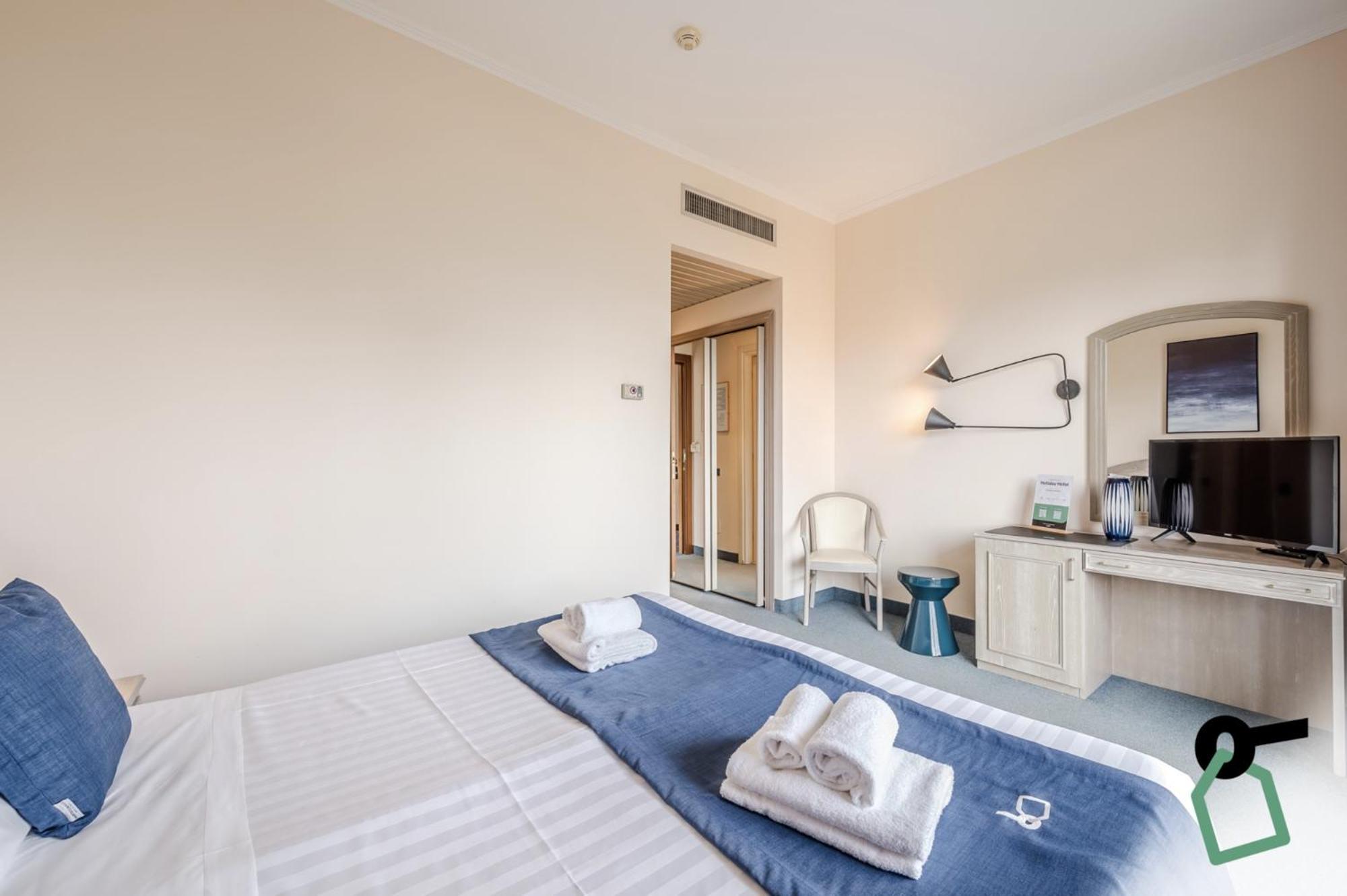 Hotiday Room Collection - Στρέσα Εξωτερικό φωτογραφία